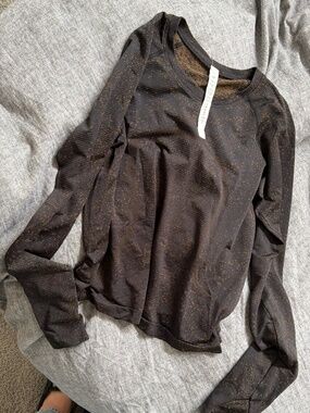 Lululemon long sleeve workout tee/shirt